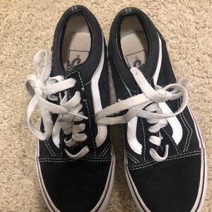 Vans Black Canvas Low-Top Sneakers with White Stripe kids 3.5